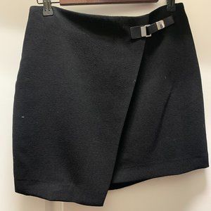 Mango MINI SKIRT Woman’s Size US6/EUR38 Black, buckle, asymmetrical